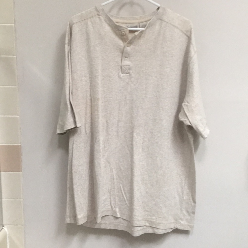 🔹Men’s Beige/Cream Short Sleeve Button-Up Tee
